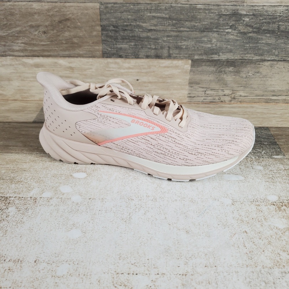 Brooks Anthem 7 Womens Running Shoes Sz 10 B Off White Peach Lace Up Sneakers